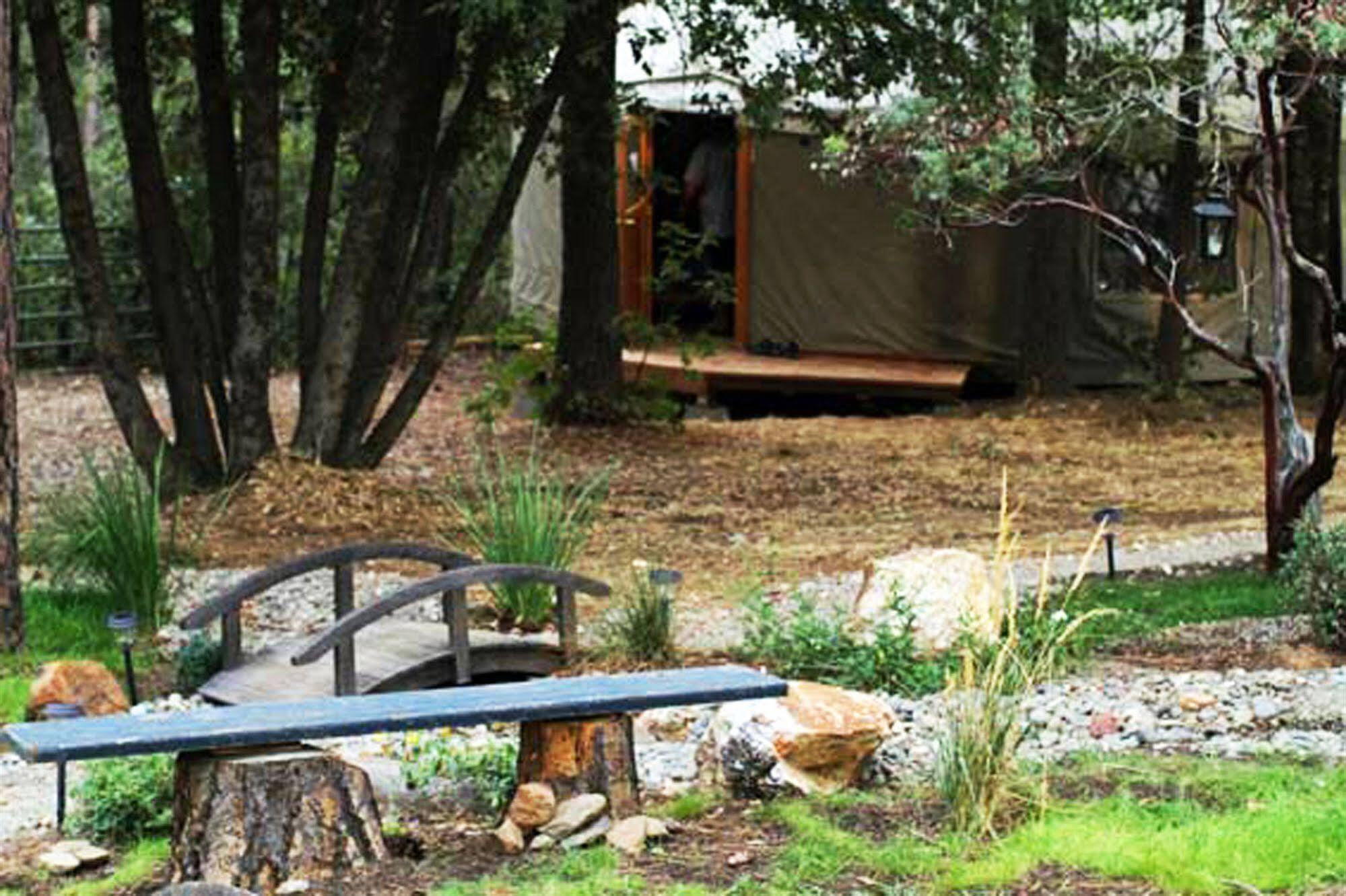 The Red Rooster Lodge Кълтървил Екстериор снимка